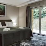Grey Otel 3*